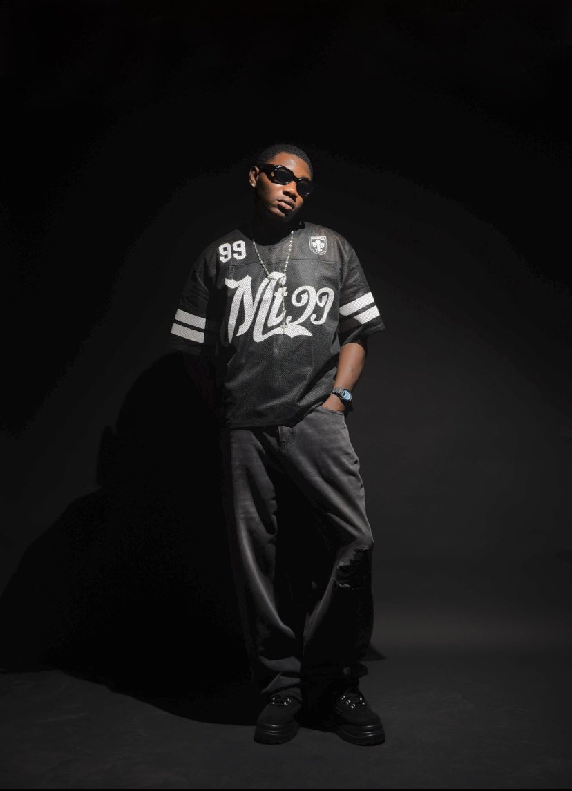 _wiselic_'s tweet image. #wiselic #made #in #black 🖤❤️🪖🦉