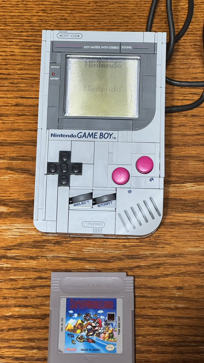 wmcleanw's tweet photo. Classic gamer! Head to Head like is 1989! #lego #Nintendo #gameboy https://t.co/k3hGUrk9q2