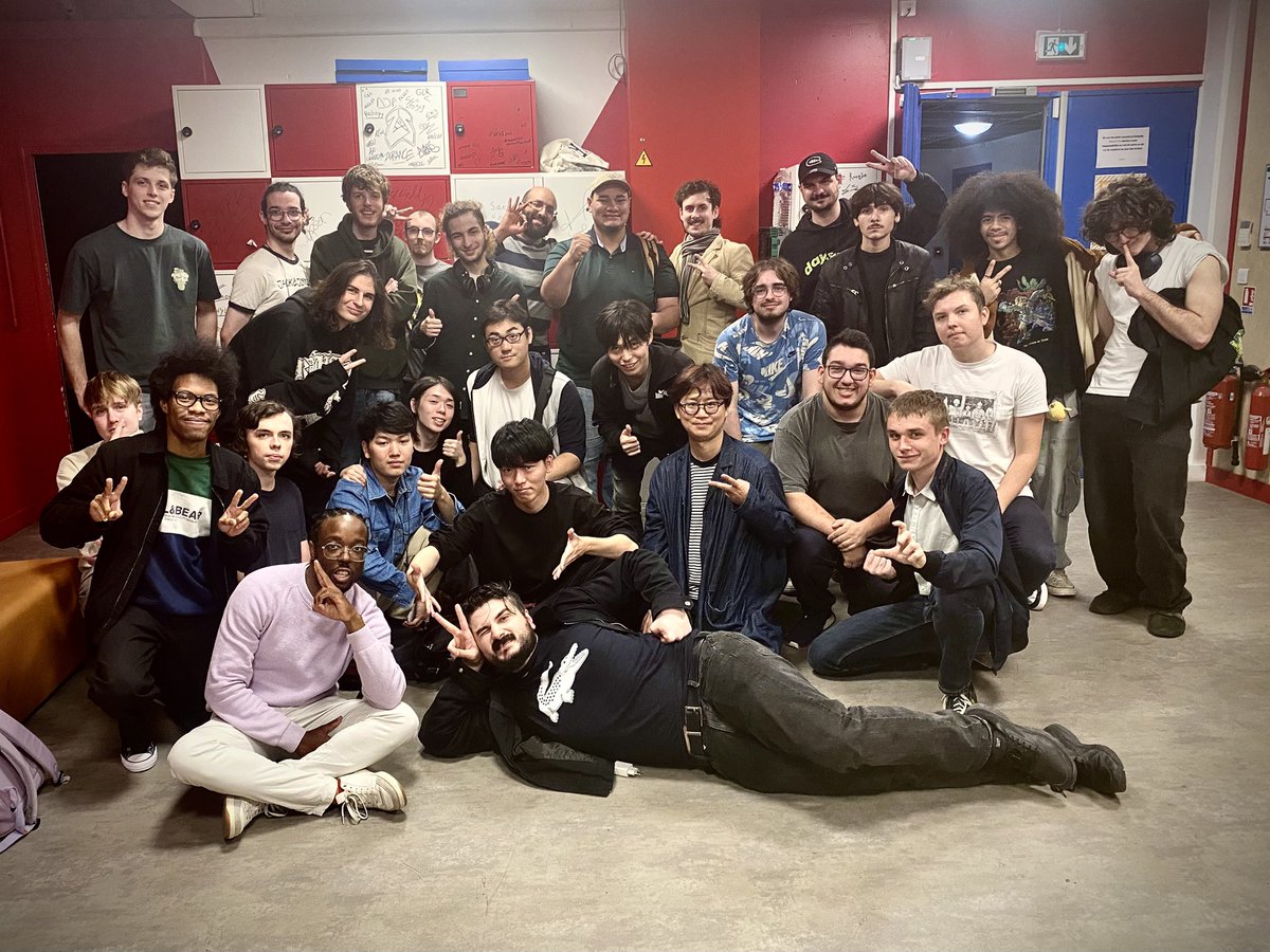 Loïc (@loicsamaaa) on Twitter photo J’ai passé toute la soirée à TO, avec le bracket et la stream queue, et j’ai pu faire mon 1er cast anglais.
J’espère que vous avez apprécié !
Toujours un honneur de recevoir ces joueurs et ces personnalités venues du monde entier.
C’était vraiment une belle soirée.
Merci 🙏 J’ai passé toute la soirée à TO, avec le bracket et la stream queue, et j’ai pu faire mon 1er cast anglais.
J’espère que vous avez apprécié !
Toujours un honneur de recevoir ces joueurs et ces personnalités venues du monde entier.
C’était vraiment une belle soirée.
Merci 🙏