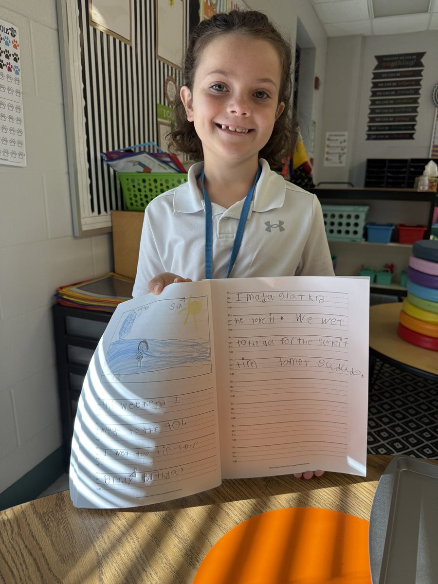 MrsClem15's tweet photo. Building words, writers and confidence! We ❤️ first grade! @CESCorkyBear https://t.co/br4dwCuSCn