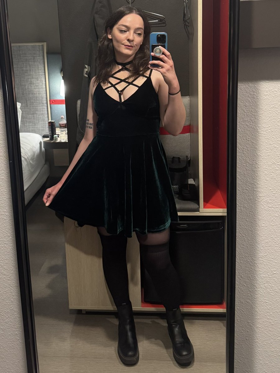 𝖗𝖔𝖜𝖊𝖓 tweet media