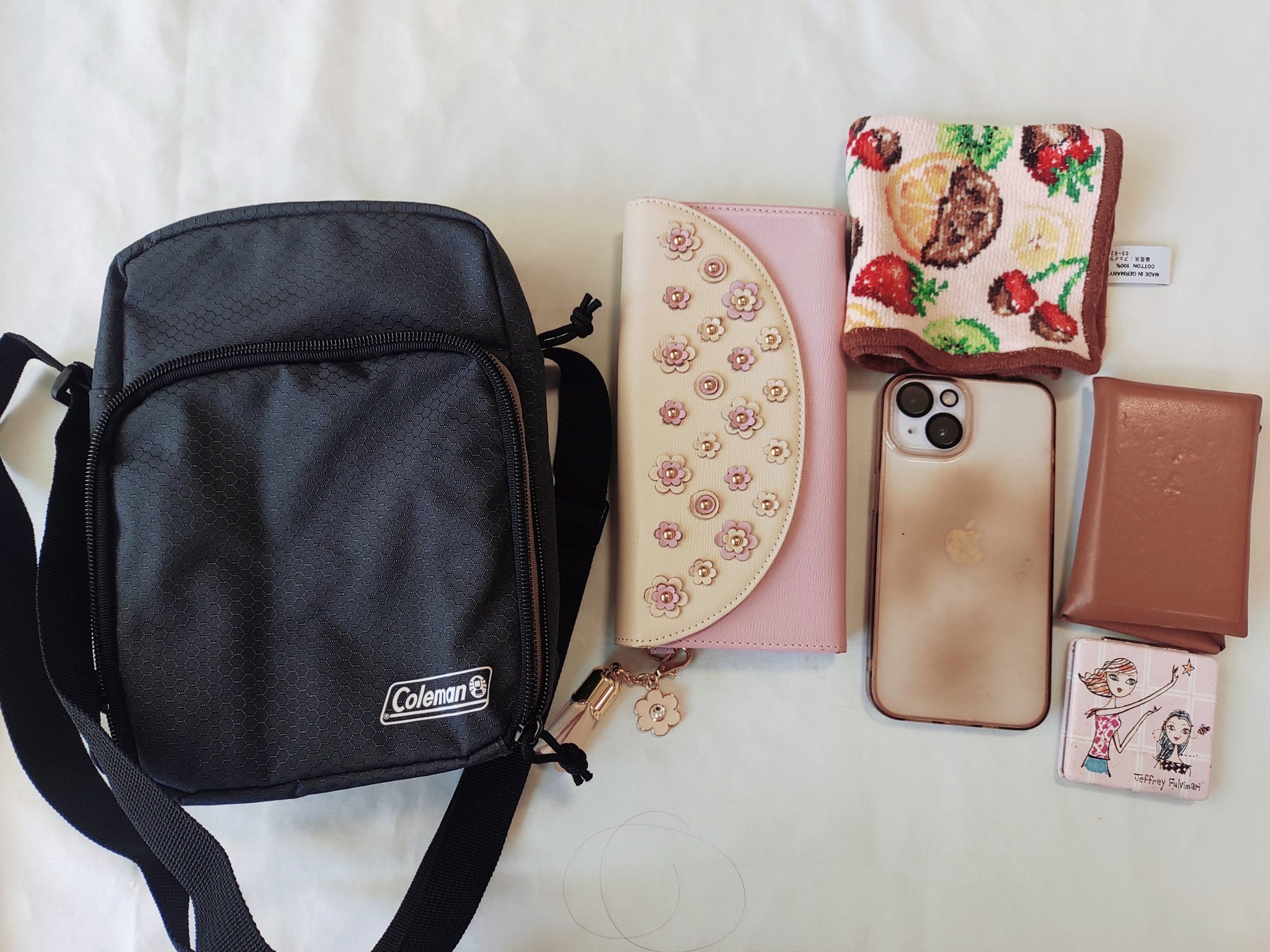 今週限定価格　素顔4Man盤☆美品☆購入時外袋付き、おまけ付き☆正規品 PXL_20230301_0136353663-scaled.jpg