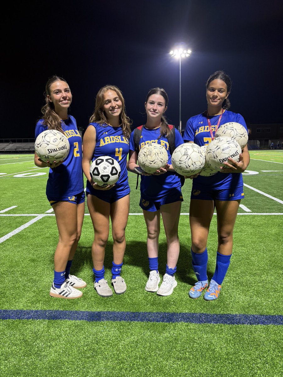 Ardsley 7 - Westlake 1

AHS: Leah Burriss 4G, Hazel McGourty G, Isabella Porco G, Ava Santavicca G, Alexis Fitzsimmons 2A, Ariana DiBlasi A, Helene Dillon A, Morgan Hamlet A, Lily Tiernan A, Sofia Haber 5 Saves, Elise O’Brien 2 Saves

WHS: Hailey McGloskey G, Miah Spahr 4 Saves