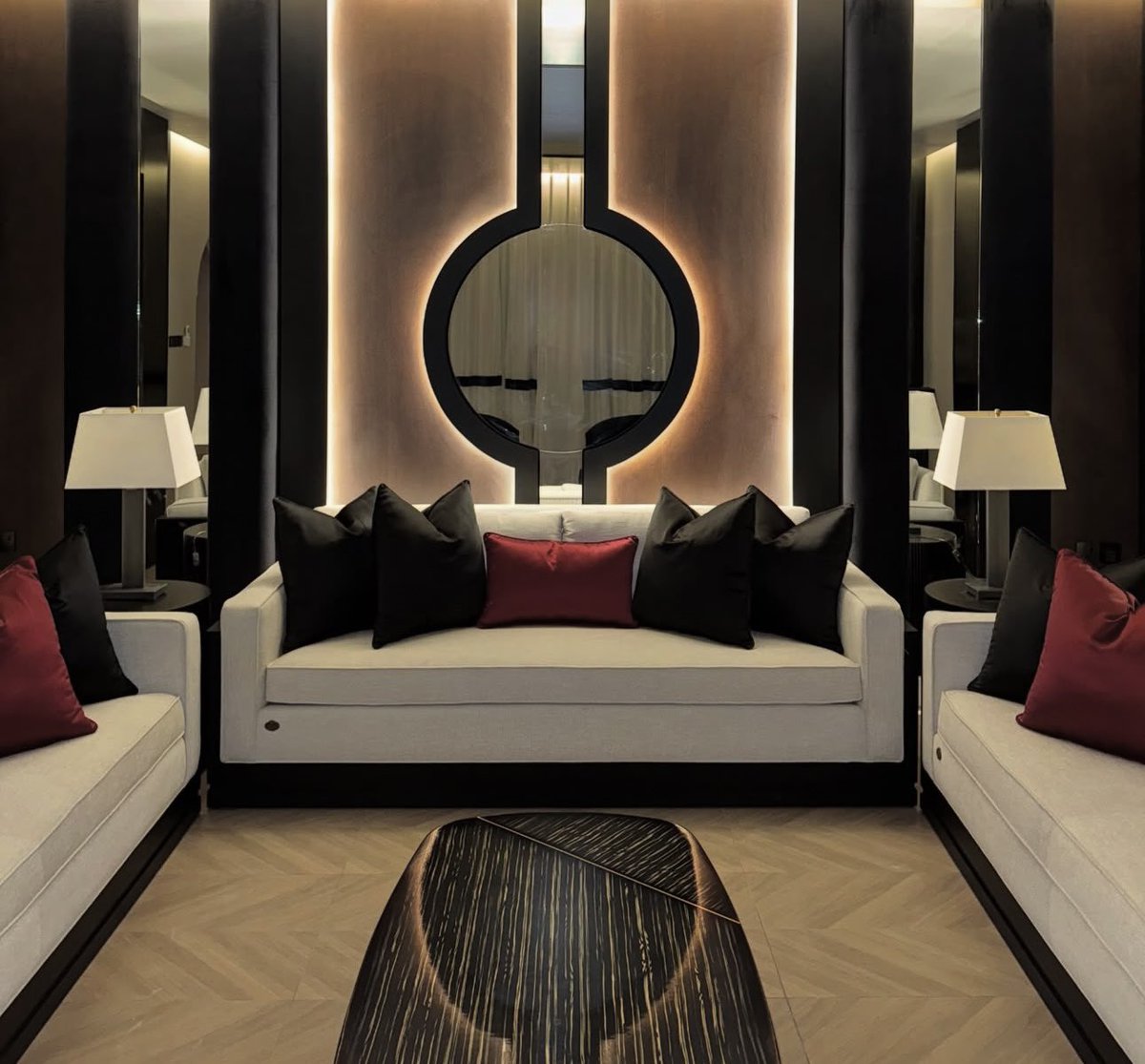 أناقة الديكور، وفخامة الإكسسوارات، ورقي المفروشات… عناصر تتكامل لتصنع مساحة تعكس الذوق الرفيع

#أعمالنا 
#ديكور #مفروشات 
#مفروشات_أنامل_جودي 
#تصميم_داخلي 
#تصميم__تنفيد 
نسعد بخدمتكم على الرقم

      0508501539