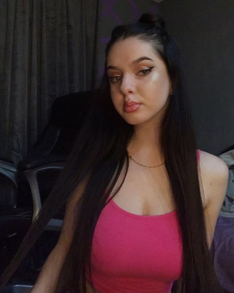 anaflorin12's tweet image. Repostează dacă ți se pare drăguță 🥰❤️❤️