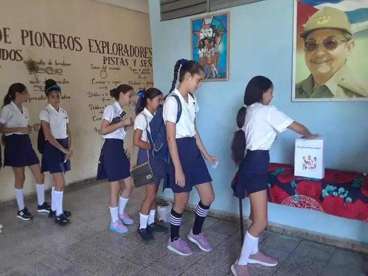 Hoy estuvimos celebrando las Elecciones Pioneriles.

#UJCGranma
#OPJMGranma