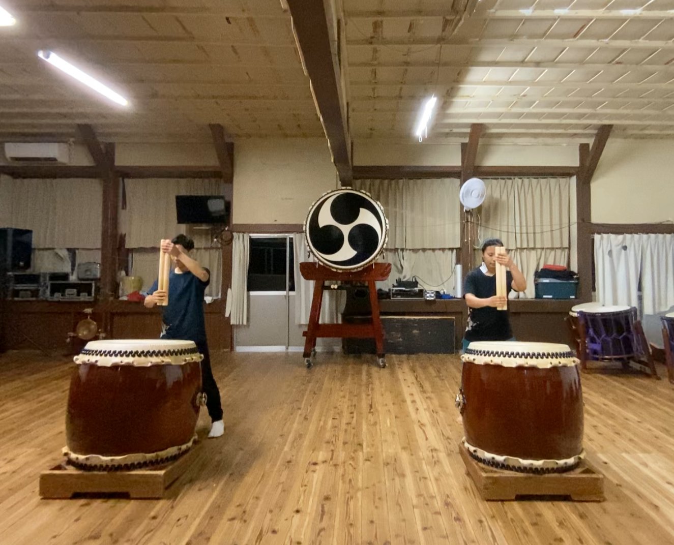 和太鼓　取りに来てくれる人限定 Japanese Drum 和Rock added a new photo. - Japanese Drum 和Rock