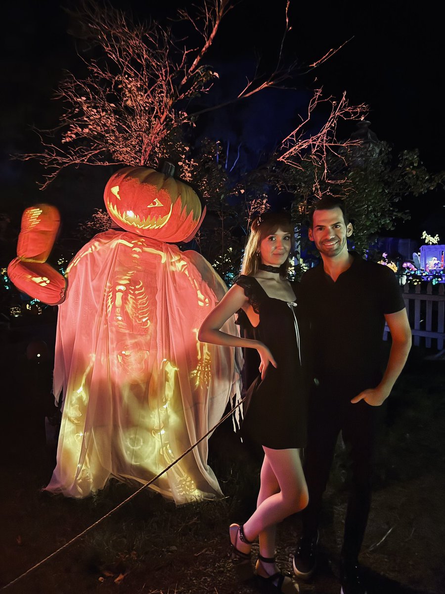 MichaelMasiello's tweet photo. Everyone hail to the Pumpkin King! 🎃 https://t.co/83931yiPF0