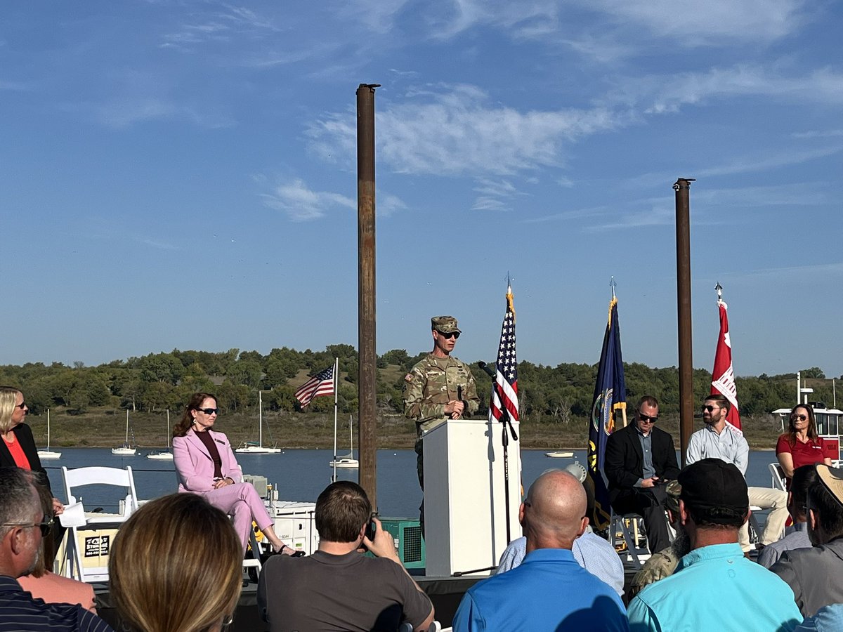 TitusforKansas's tweet photo. 1st attempt to use water injection dredging at an inland lake to reclaim storage lost to sedimentation is now underway. Success will be a game changer in terms of affordability of dredging. A ton of state and federal cooperation to make this happen and eyes are on KS! #ksleg https://t.co/CduRRc3ezz