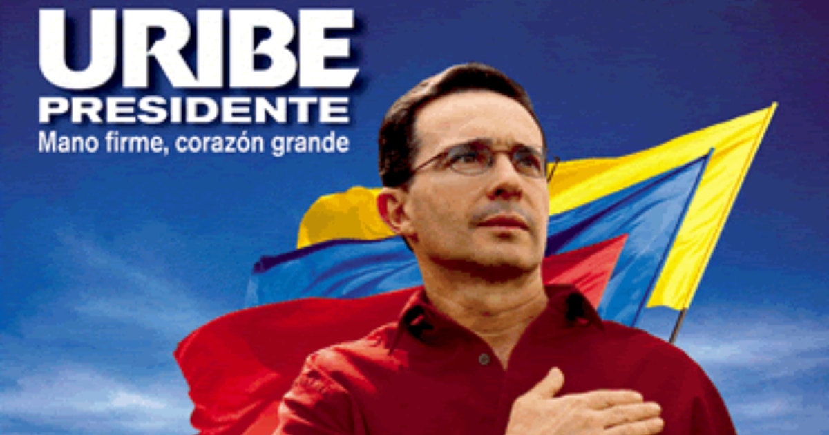 antonynechi's tweet photo. @petrogustavo No entendiste porque la mano en el corazón, te estaban recordando quien es un verdadero presidente https://t.co/TQObVUybZI