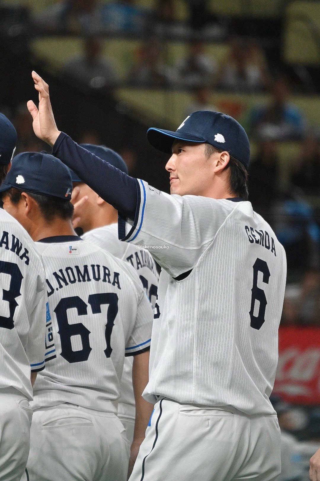 だーだ 源田壮亮直筆サイン帽子 プロ野球・埼玉西武ライオンズの源田壮亮選手とSWANSサングラス
