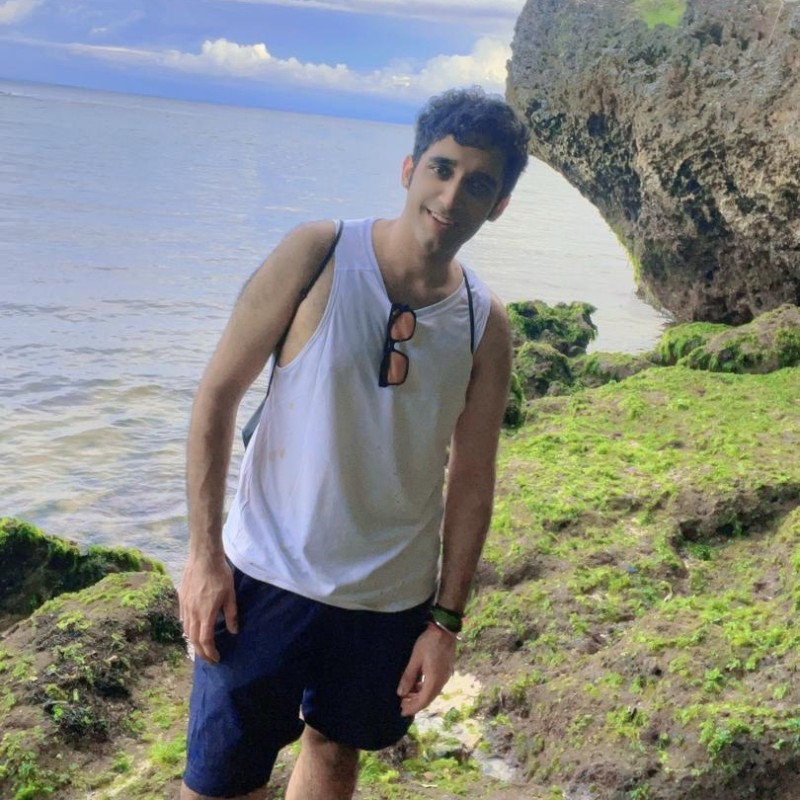 foundry_today's tweet photo. The right hire doesn’t just fill a role — it multiplies growth.
The mistake? Treating hiring as an expense, not an investment.

That’s what @MrDhruvBhagat believes.

More founder stories 👉 https://t.co/kQ3VDckvD6 https://t.co/I9K4nNYEQo