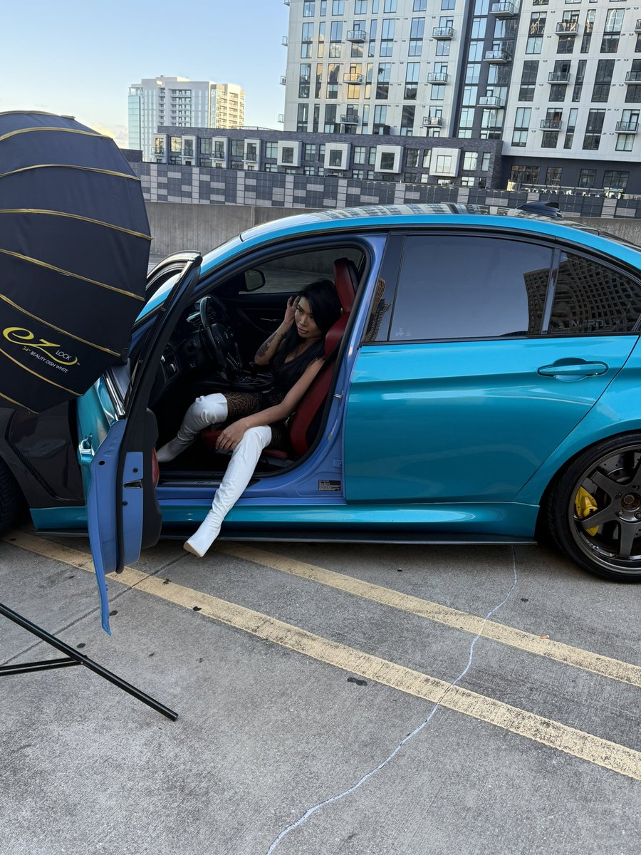willowwbunnyy's tweet photo. behind the scenes ♡ 

#atlmodel #atlantamodel #asianmodel #prettygirls #atlmodelswanted #atlantaga #atlasianmodel https://t.co/8WTG6PZIT8