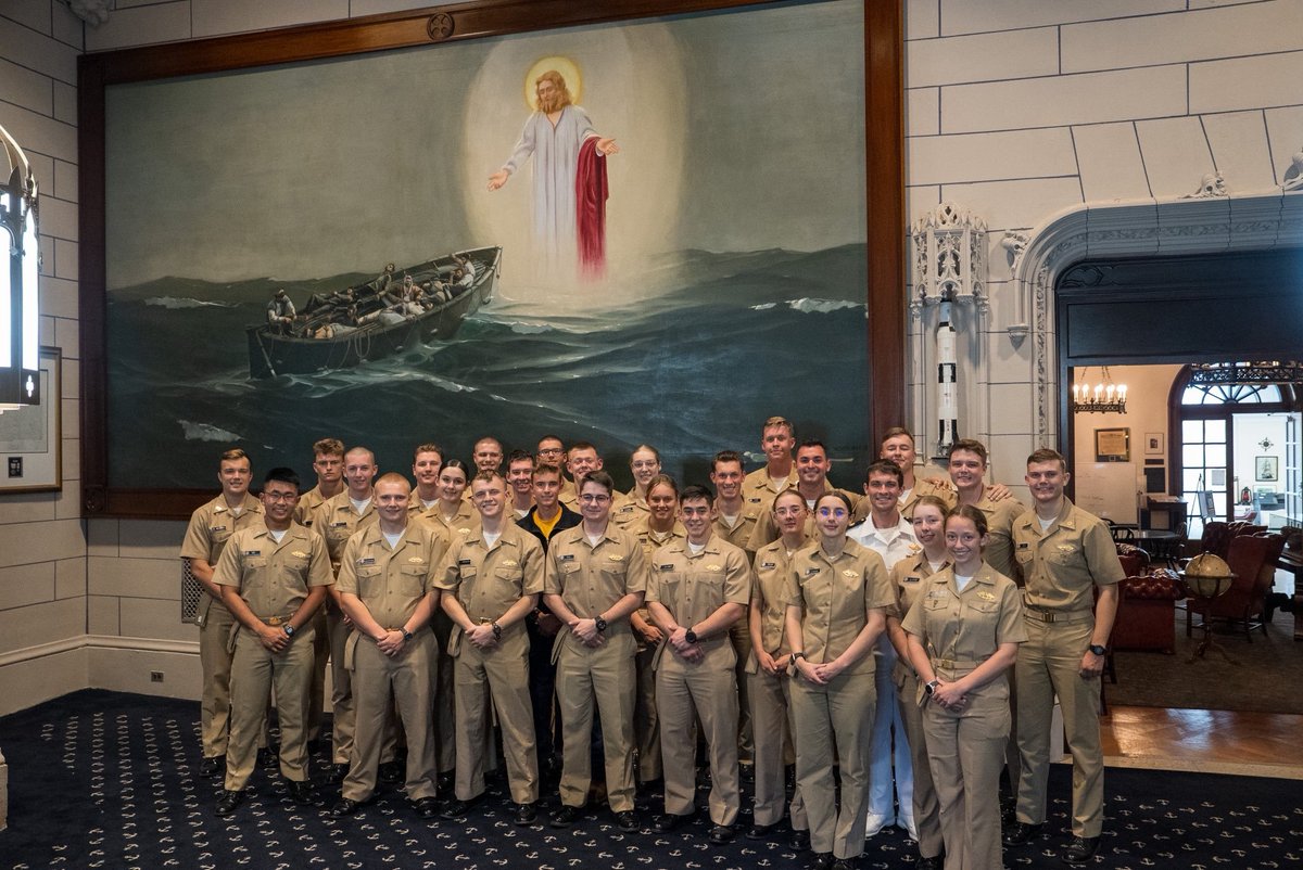 🚨 BREAKING: In an amazing move, Trump Transportation Secretary Sean Duffy has returned the "CHRIST ON THE WATER" art piece to a place of prominence at the United States Merchant Marine Academy.

"God is good for these Mariners - true FAITHFUL American patriots!"