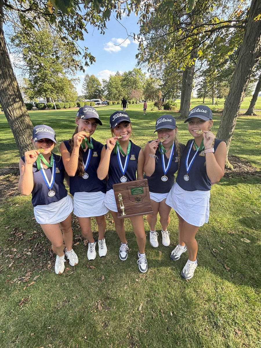 GirlsGolfAHS's tweet photo. So proud of these #Ladybluestreaks!! They continue to work hard and show up, and today they prevailed against a competitive field! #Statebound!! ⛳️ https://t.co/HbmKVHvDxr