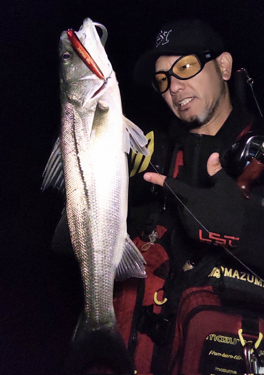 今回の釣行はランカー含む複数キャッチ！
状況変化にルアーローテで攻略👍
落鮎意識してるシーバスいるかも！
#秋田シーバス
#リバーシーバス
#山豊テグス
#LSDDESIGNS
#Fishman
#SHIMANO
#LEGARE
#BlueBlue