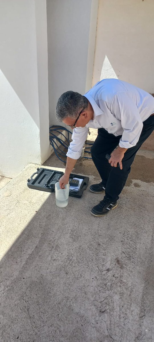 🔬 Controles de calidad de agua en Chamical ✅
Se realizaron evaluaciones en distintos barrios, revisando conductividad, cloro residual y minerales, asegurando que cumplan los valores óptimos de consumo.
