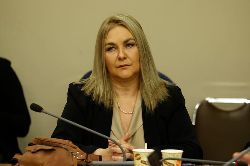 Andres_lat_'s tweet photo. NO voten por Pamela Jiles.
Que sea TT entonces...
#NoMasJiles https://t.co/Pt1qG6YeuS
