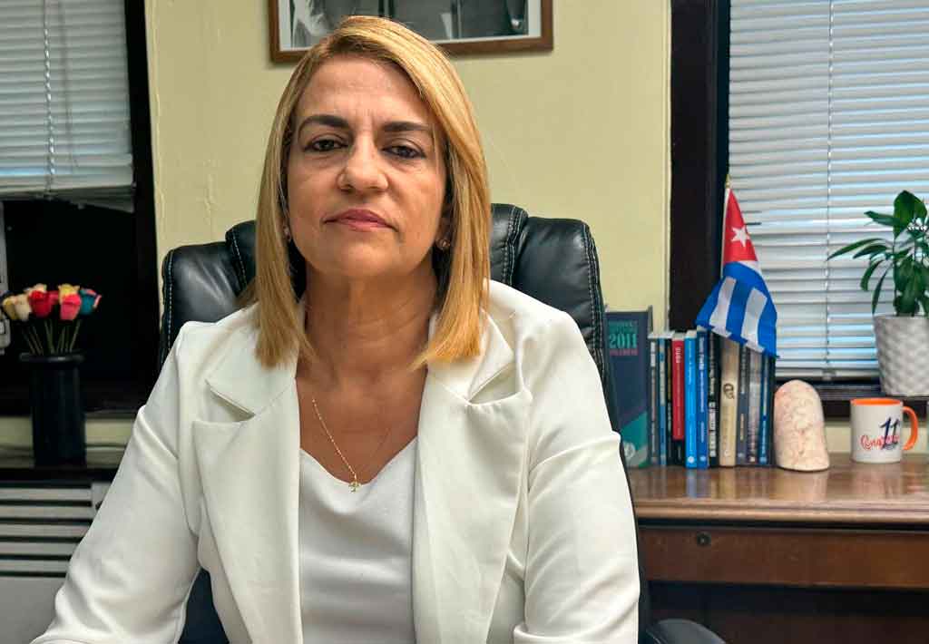 TaniaMCruzHdez's tweet photo. 🇨🇺 ​El gobierno de EE.UU. impidió nuestra participación en la 62.ª Reunión del Consejo Directivo de @opsoms, pero 
no silenciará la voz de Cuba ni la labor de nuestros profesionales de la salud que por más de 60 años han salvado vidas y llevado esperanza a los pueblos del mundo. https://t.co/bu0yLbFyMG