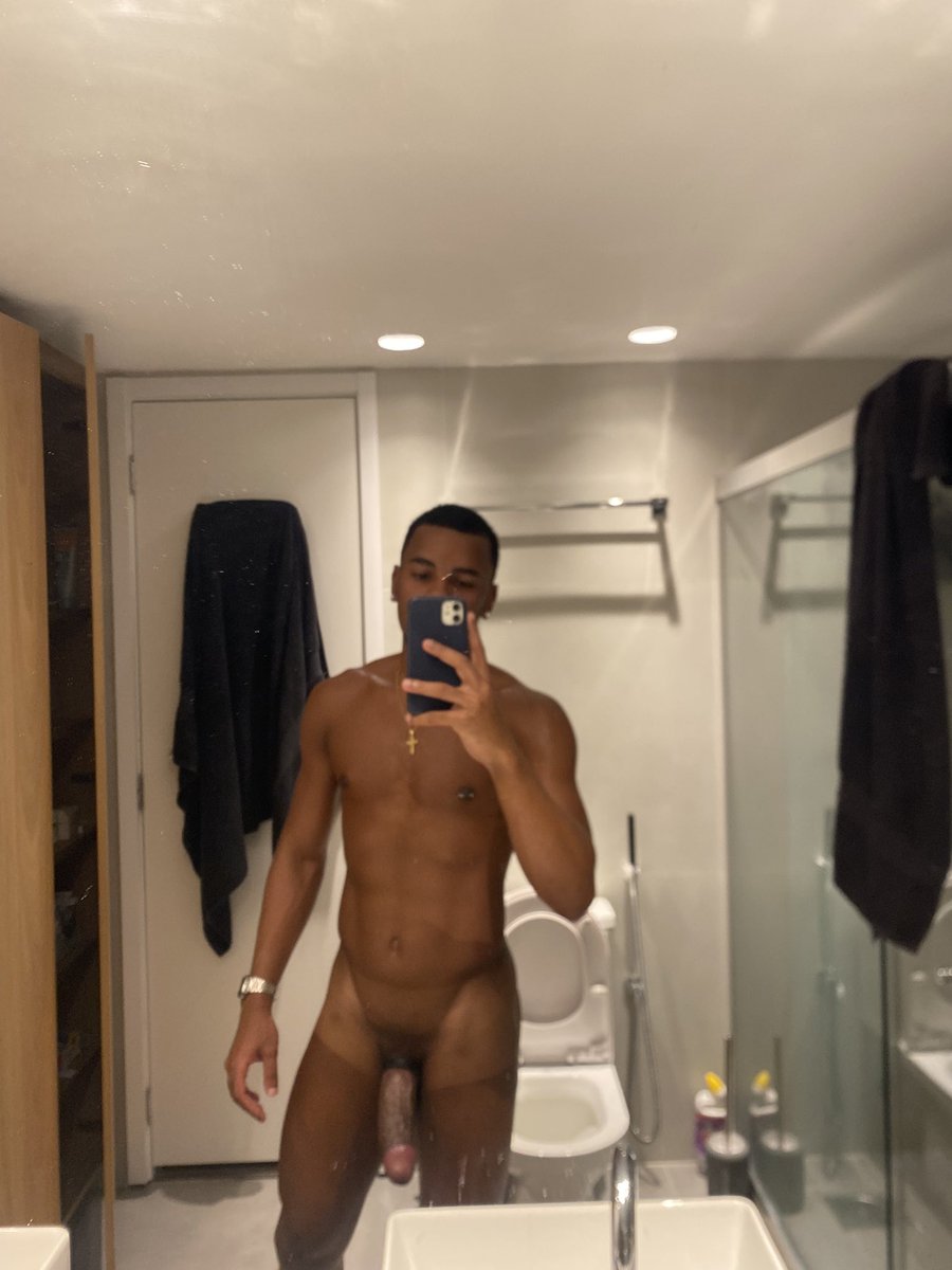 mlkdottt18's tweet photo. Chudai. 🦍 https://t.co/mYyPBabz1A