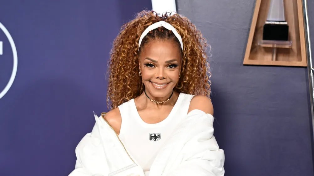 MrPopOfficial's tweet photo. Janet Jackson earns her 1st charting song on the Billboard Hot 100 in 7 years.

Cardi B’s “Principal”, which she features on, debuts at #92. https://t.co/bFyd5Mkbn2