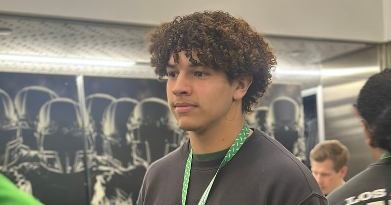 Washington has moved right to the top for 2027 4-star DL Troy Bowens from Sutter, Calif., following his weekend visit with the Huskies.

on3.com/rivals/news/no…