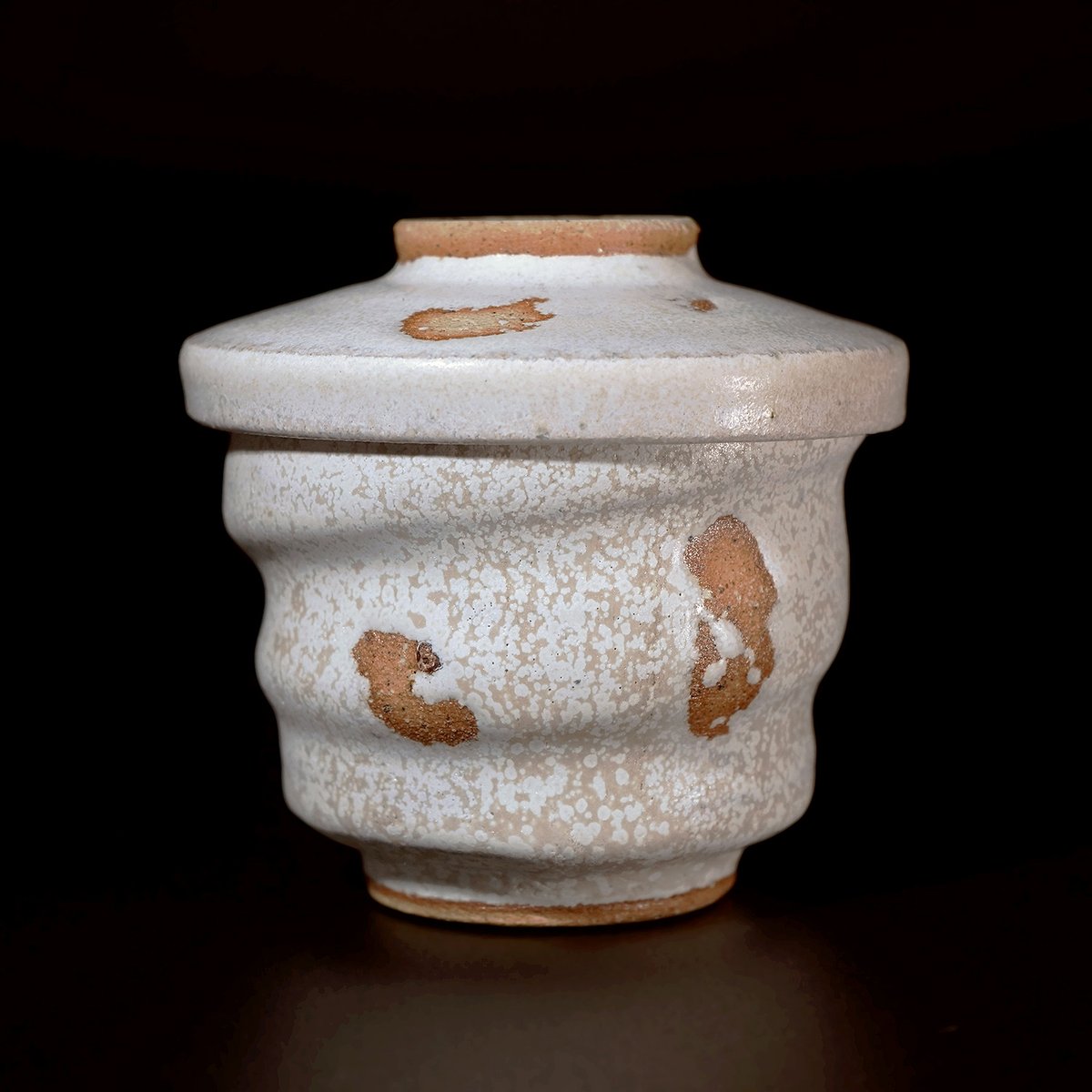 すのうまん　津田友子　楽焼　抹茶椀　白化粧　木箱付き　京都　日本列島模様 白白庵 on X: 
