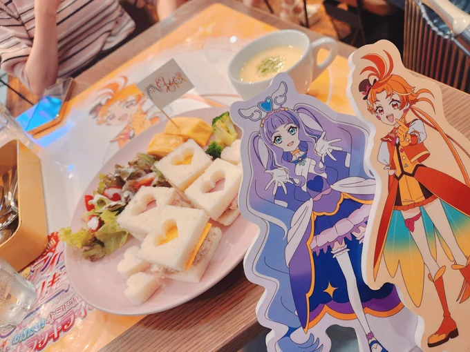 プリキュア映画とコラボカフェ行ってきた