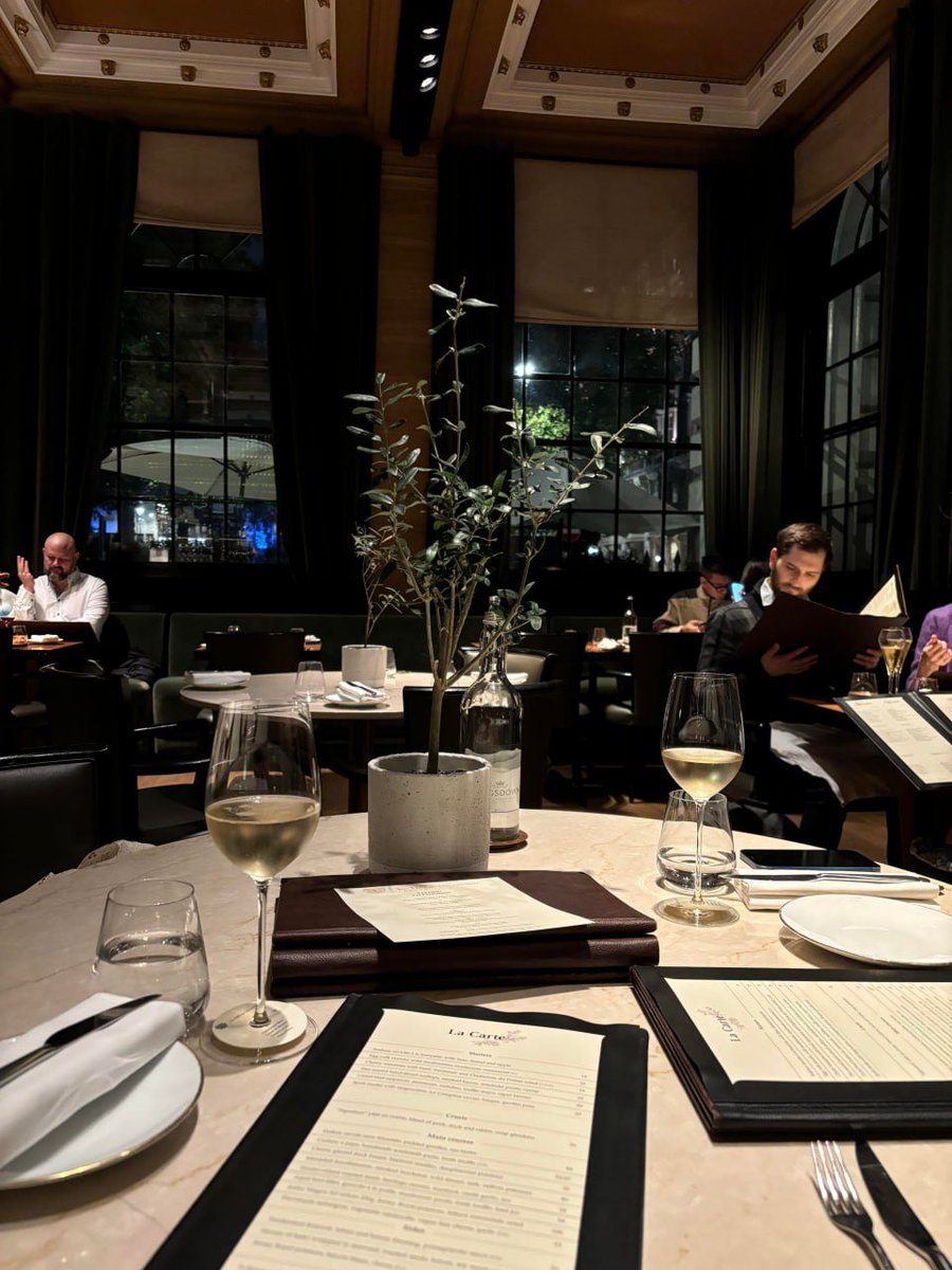rules1234's tweet photo. A beautifully set table awaits, adorned with exquisite dishes and fine wine. Here’s to savoring the flavors of life and the joy of shared moments. 🍽 https://t.co/Tle0BDlAYL