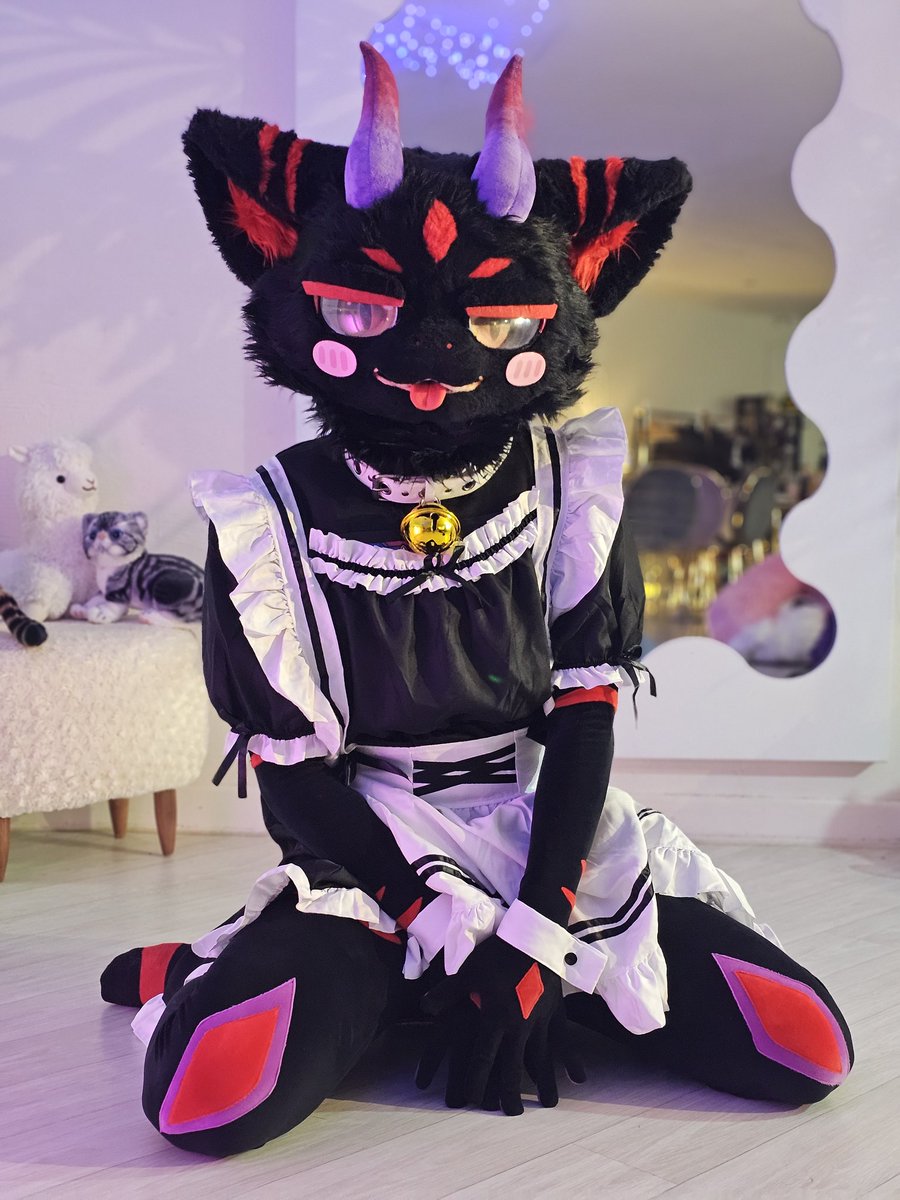 Hwami_furry's tweet photo. #FursuitEveryday #Hwami룡

주문은 어떤 걸로 하실 거예요… 네? 저를 주문하시겠다구요?! 🫢♦️
What would you like to order… Wait, you want to order me? 🫢♦️
. https://t.co/gmeGozuqd3