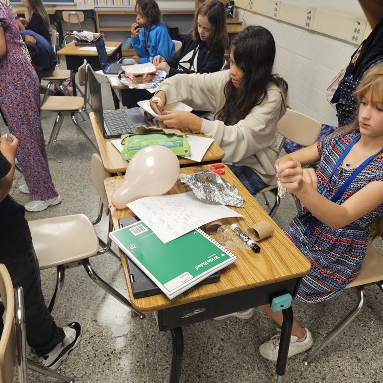 SparrowRoadInt1's tweet photo. 🚀 Mrs. Koontz’s class tackled the 4th Grade Science Design Challenge—creating travel protocols for exploring different planets! 🌍➡️🪐
From extreme weather to mission equipment, these future scientists planned it all. 👩‍🚀💡 #BravesRISE https://t.co/iCnL9RWf3j