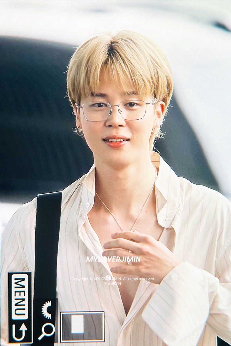 myloverjimin's tweet photo. 250930 ✈️ICN 디올 가자💛 #지민 #JIMIN #ジミン @BTS_twt https://t.co/3JFNXS9lQu
