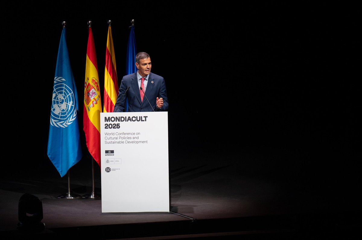 يُعد مؤتمر اليونسكو العالمي للسياسات الثقافية والتنمية المستدامة #موندياكولت_2025 ببرشلونة؛ منصة رفيعة لتعزيز الحوار الدولي حول الثقافة كركيزة للتنمية المستدامة.
وتأتي مشاركة سلطنة عُمان في هذا المؤتمر تأكيدًا على إيمانها بدور الثقافة في بناء السلام ومواجهة تحديات العصر.