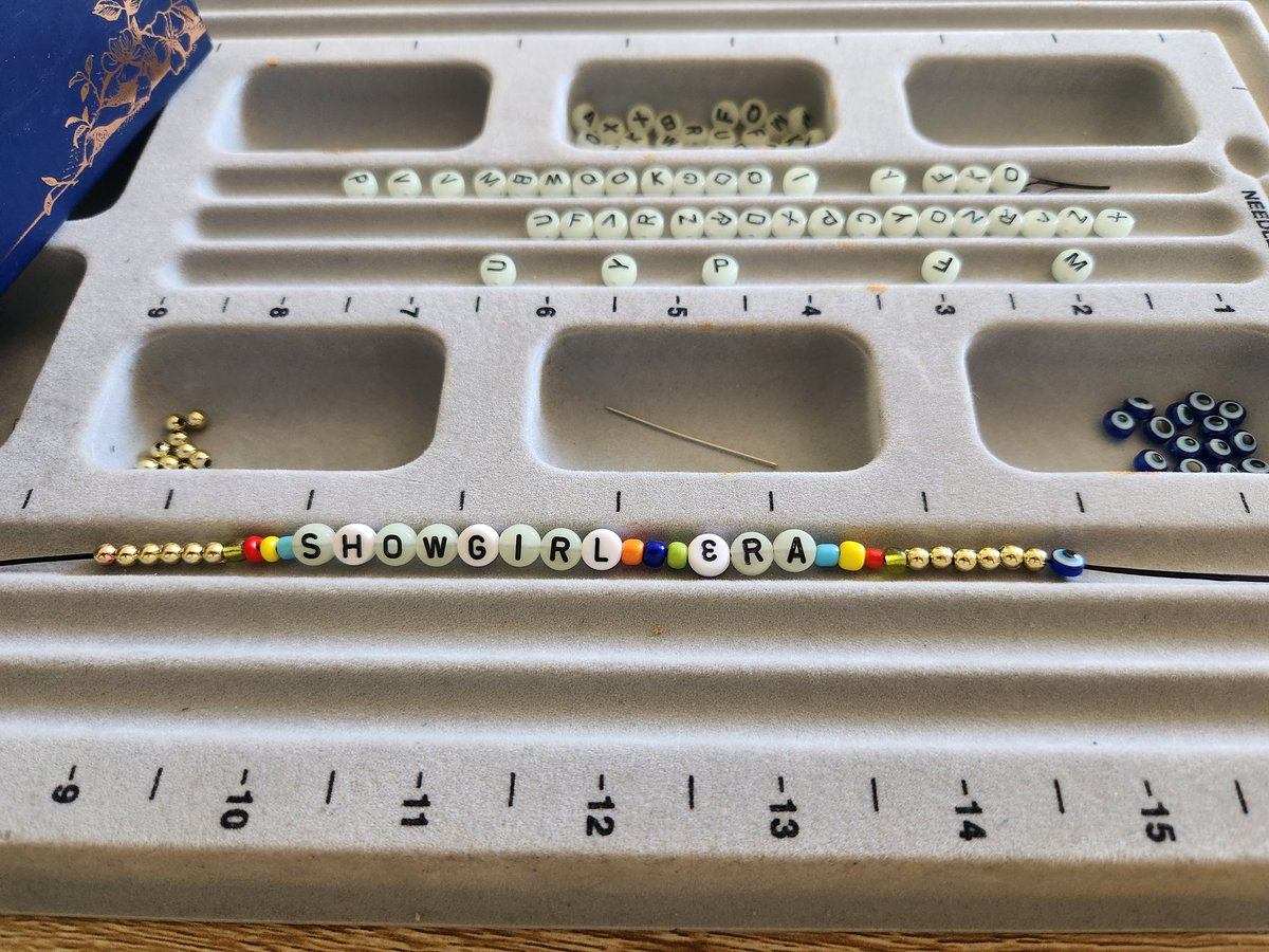 readrmin's tweet photo. had the supplies so I thought I'd make some for the movie :)) https://t.co/6fkF5bhMqG