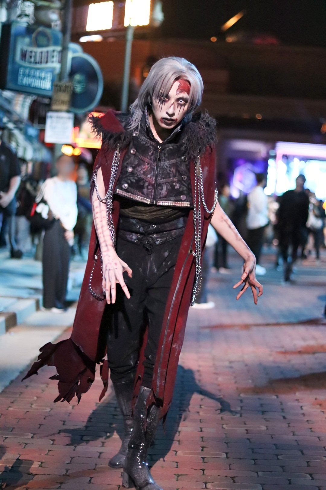 【公式XL】The Weeknd ハロウィンホラーナイツ限定黒2022古着 公式XL】The Weeknd ハロウィンホラーナイツ限定黒2022古着