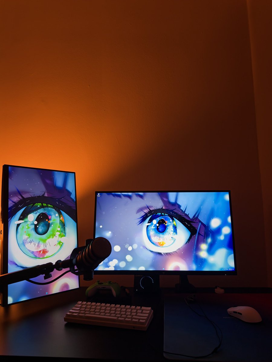 Cozy
#desksetup