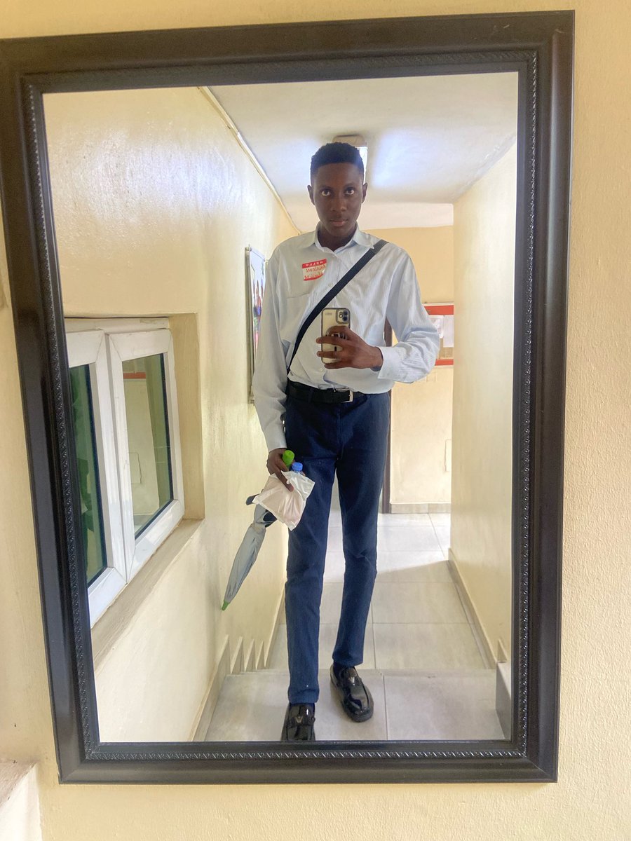 TunjiPapi's tweet photo. Day 1 at @FSDreams1 — Engaged in personal goal setting, aligning with FSD’s vision &amp; mission, and embracing its four core values: Dedication, Integrity, Determination &amp; Diligence.
Session facilitated by Mrs. Omowale Ogunrinde.

#FSD #LSETF #KTI #RenewableEnergy #SolarTraining https://t.co/GKIqzhCRfz