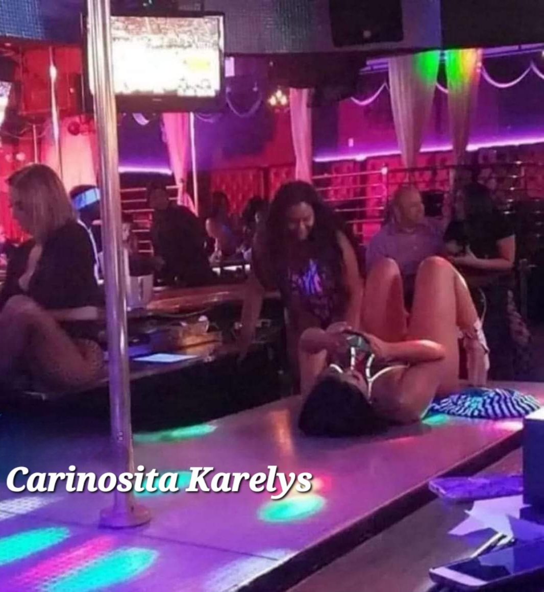 Algún madurito para conversar?
Solo comenta tu edad y te paso mi ws por privado hoy..

REGALAME UN RT 😋 😋