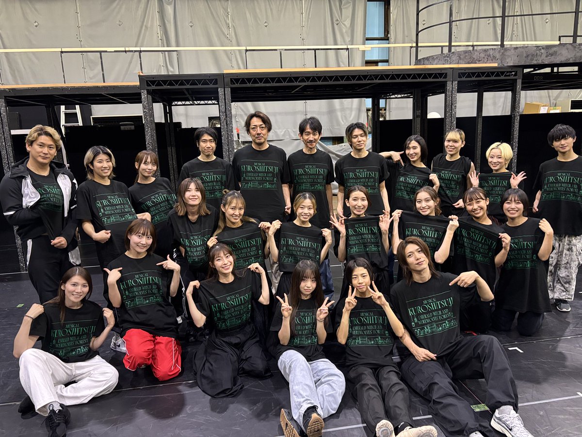 akari_dk2's tweet photo. 改めまして
ミュージカル「 #黒執事 」
全15公演、無事終演いたしました！

カンパニーの皆さまと最後まで駆け抜けられたこと、そしてご来場・応援いただいた皆さまに心から感謝です。
この経験を胸に、これからも精進します！
本当にありがとうございました！

#生執事 #人生ずっと生執事 https://t.co/w7IaxmjUg3