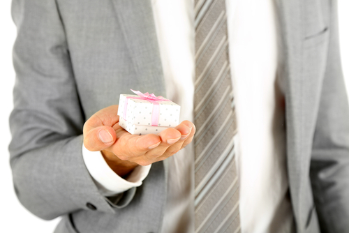 Focus Report:  The $300 Billion Business Expense That’s Hard to Evaluate
**The Impact of Corporate Gifts for Employees**
A thoughtful corporate gift at the right time helps employees feel proud, stay longer and work harder.
ow.ly/MTql50WZ3w3