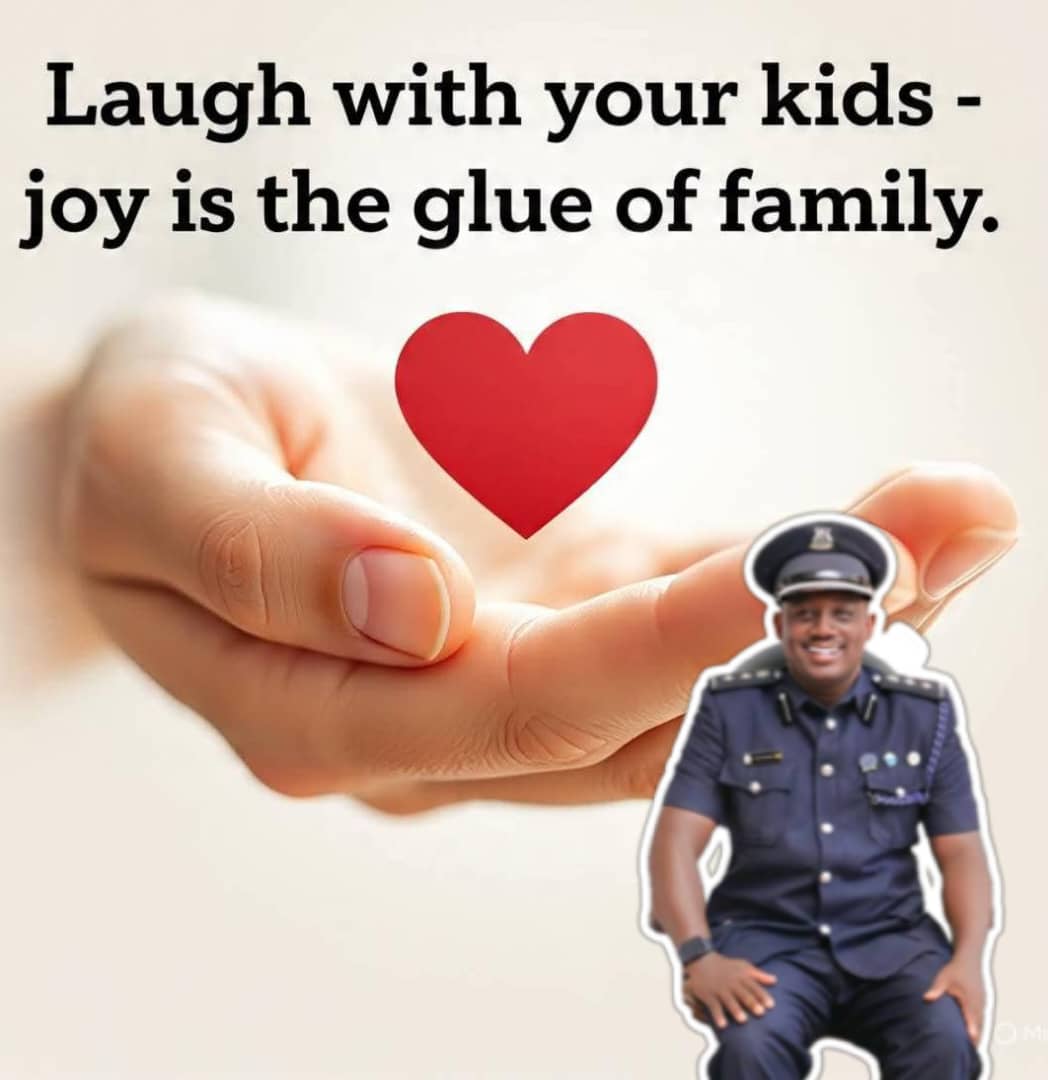 MucunguziJackso's tweet image. As a CFPO @PoliceUg I believe  that  before you serve the public effectively, serve your family members.
 1Timothy 5:8 says that if anyone does not provide for his or her immediate family members ; he/she has denied the faith and is worse than an unbeliever. 
#familystability❣️