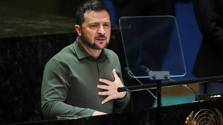 🇺🇦 Zelensky: Since August, our partners have financed several packages of American weapons for Ukraine:

🇳🇱The Netherlands - $578 million, Package 1;

🇩🇰Denmark, 🇳🇴Norway, 🇸🇪Sweden together - $495 million, Package 2;

🇩🇪Germany has announced its intention to finance Package 3 for