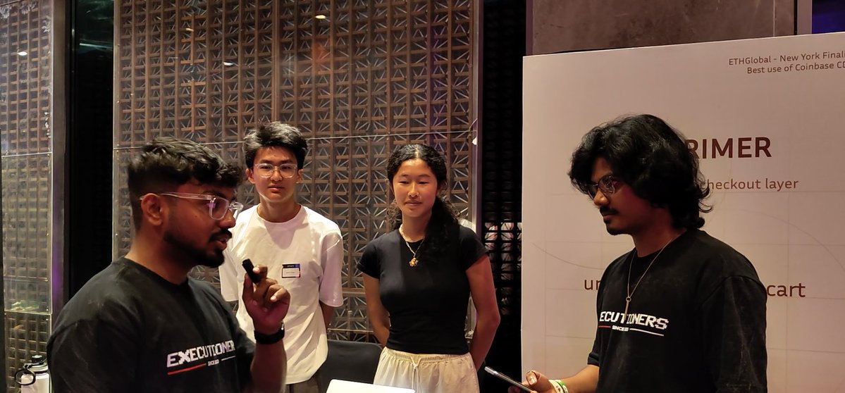 ExecutionersES's tweet image. Met @Vinithn10  , working on @AgentsClan2 . Inspiring chat about his work in the indian web3 ecosystem.

Caught up with @MehtabAnsari_ , one of the most energetic people in the space building @P2Pdotme 

Meeting @Utkarsh_A7 , a fellow solana dev contributing to the adoption of…