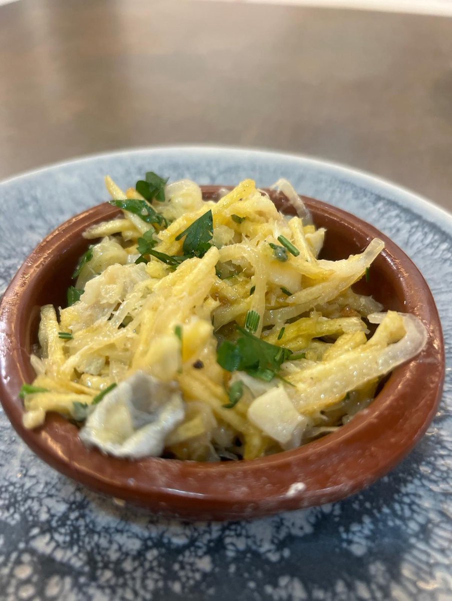 ¡Disfruta la IV Ruta de la Tapa! 
Sólo hasta el 5 de octubre‼️

Te presentamos la tapa de Cuarteles 34: bacalao paja 😋

👉🏻 En nuestra IV Ruta de la Tapa, disfrutas de tapa y bebida por sólo 4 euros. 

👇🏼