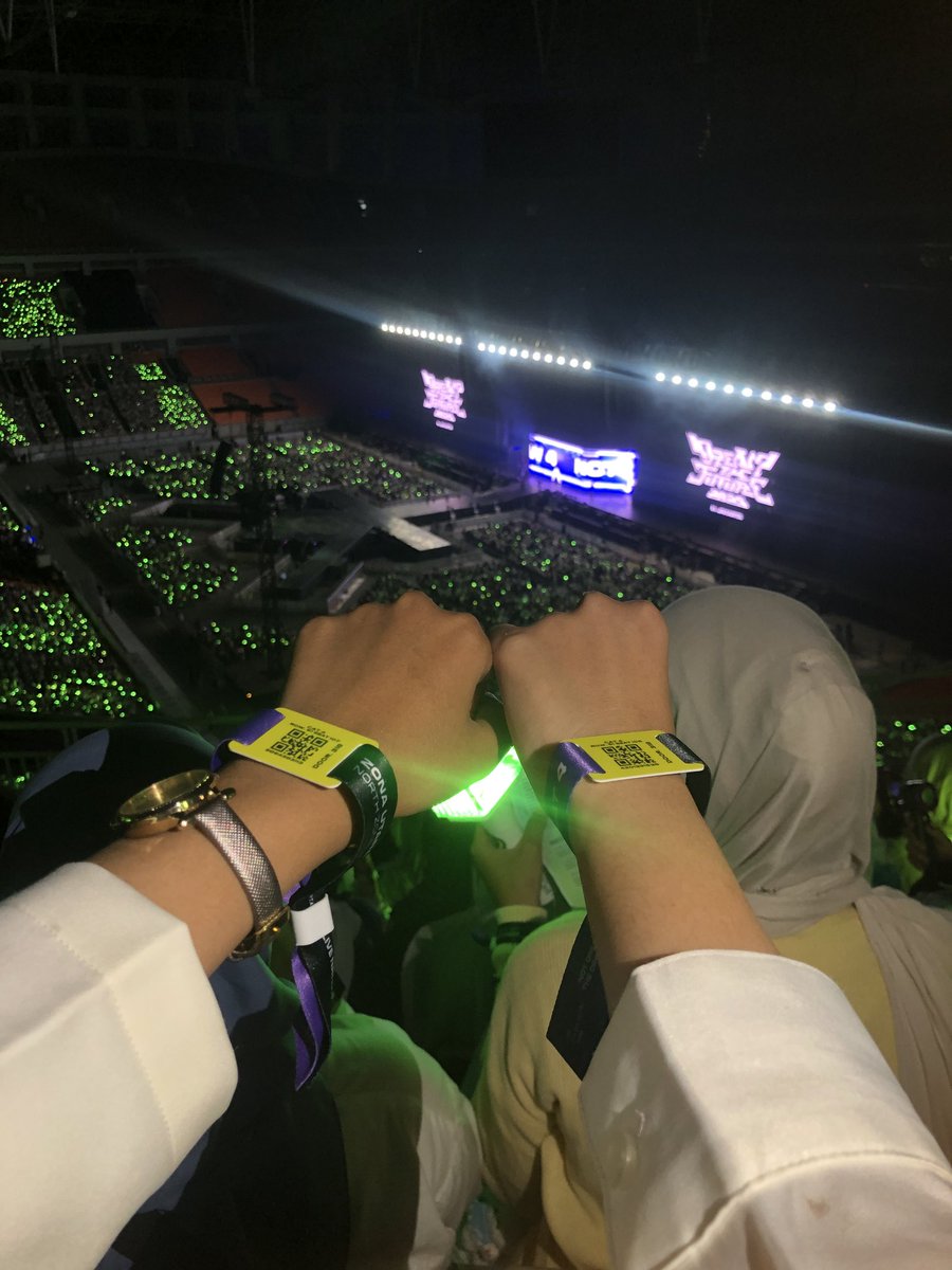 happiest me! thank you dreamies<3

#TDS4inJAKARTA