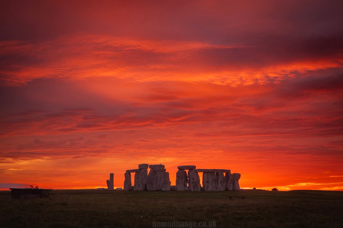 Another beautiful sunset last night at Stonehenge. 
Pic by Nomad Image.