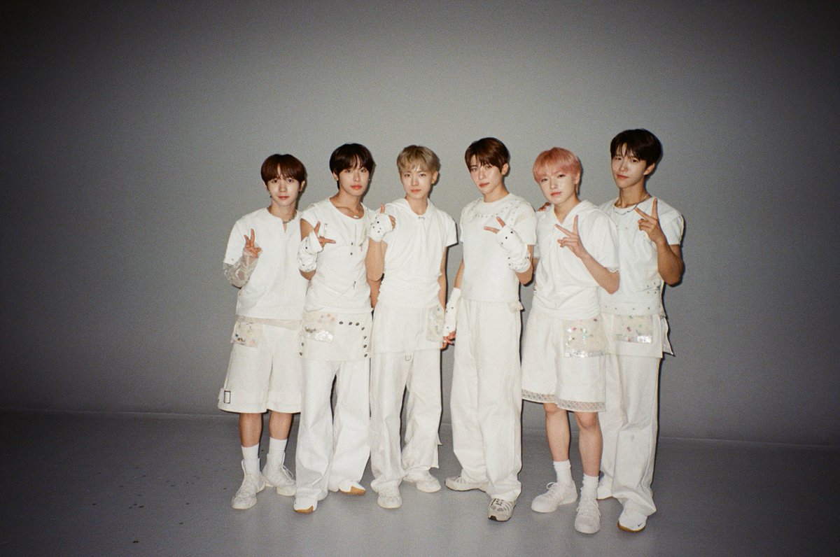 필름카메라로 기록한 9월의 추억📸 10월에도 쭈욱 엠투와 함께해요❣ #9월의엠투 #M2film #SC_ORIGINAL #NCTWISH <a href="/nctwishofficial/">NCT WISH</a>