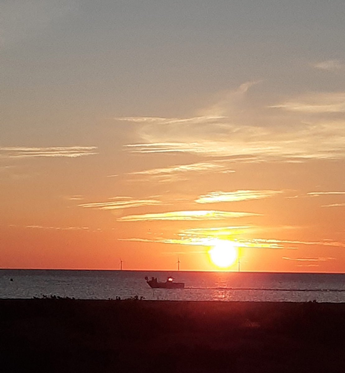 neverexplain61's tweet image. Les #Matins 🏖️ 🌊 #PortLeucate ☕️ ☕️ bon mardi les gens d’ici 😚🤗🤜🏻🤛🏻✌🏻