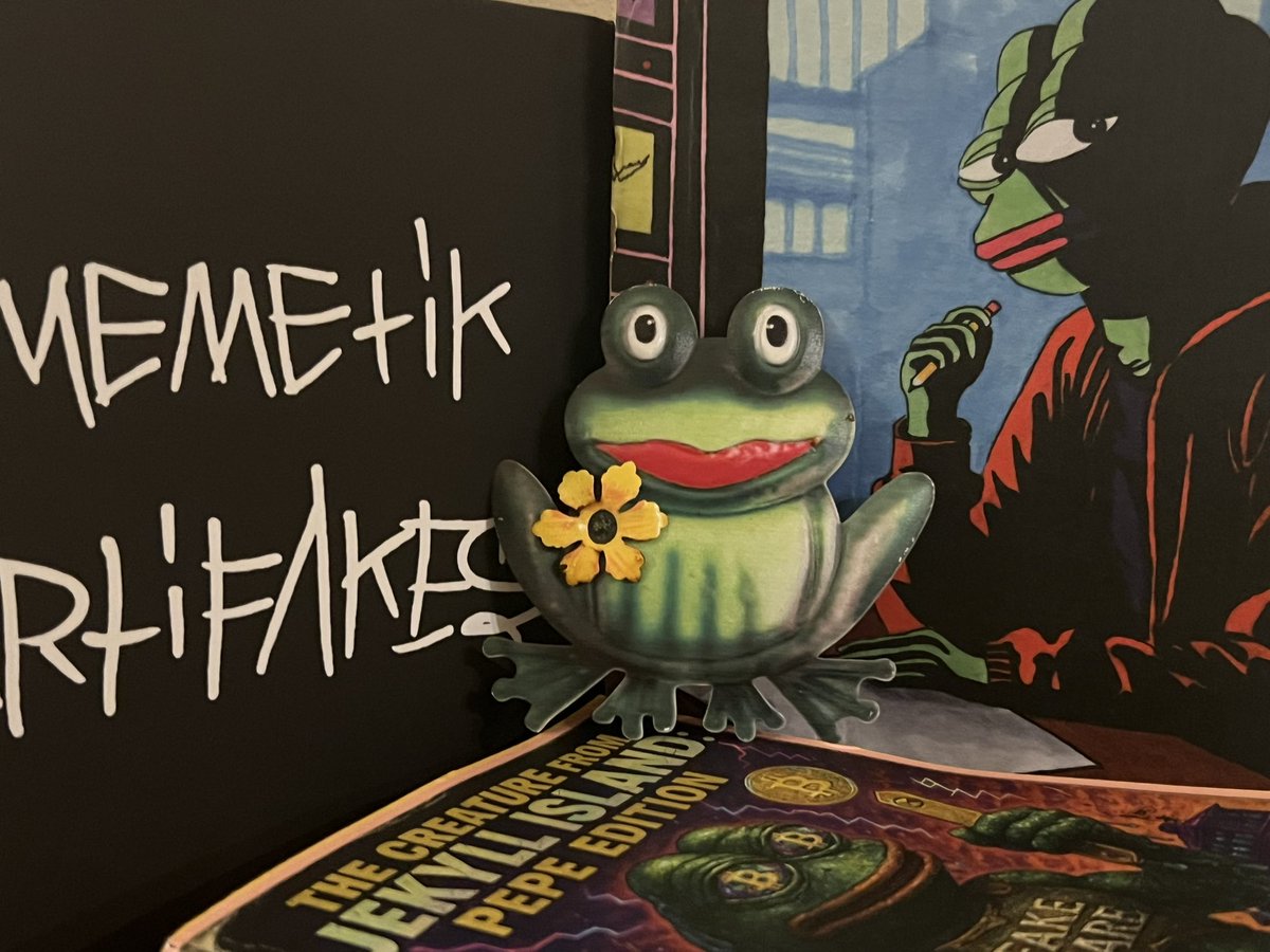 3dGolfWizard's tweet photo. @KaneMayfield @ScrillaVentura @Vince_Van_Dough @viva_la_vandal @ChudoSasshha @chaotic_crypto @Carsonated @arwyn_official @PepenardoStudio @pepe__wtf @HnftPepe @LordJamieVShiLL 👌👌👌🐸🐸🐸🐸 https://t.co/2PWeVTNuqu