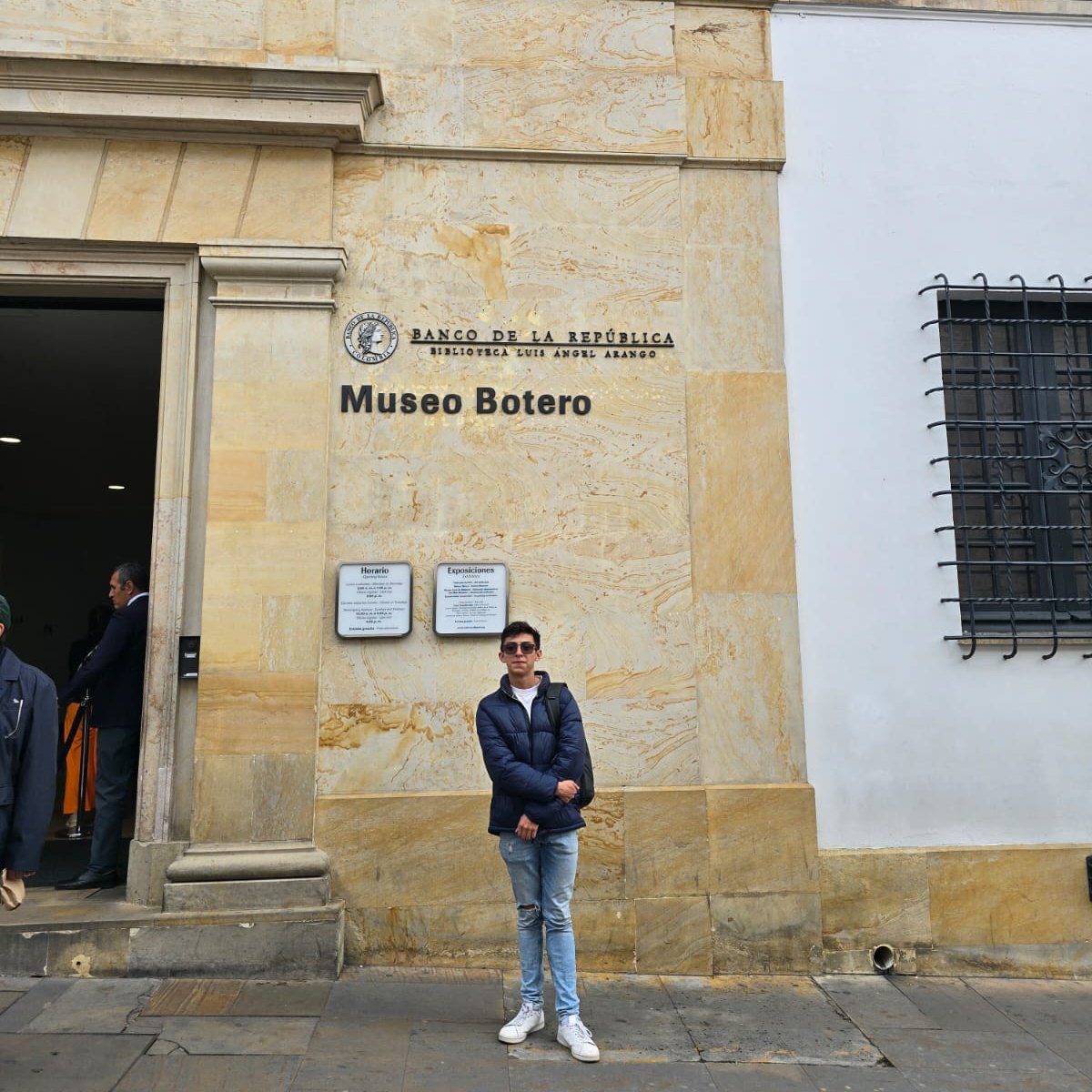 Sebaxtiaannn's tweet photo. 🖼️ El Museo Botero es una de las colecciones de arte mas importantes de América Latina y un símbolo de generosidad del artista Fernando Botero. Inaugurado el 1 de noviembre de 2000

#AnalisisGeograficoUR2025 @URosario @PoliticaUR @ronalfrodriguez https://t.co/wEf0J7eFLp